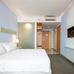 Suite king executive